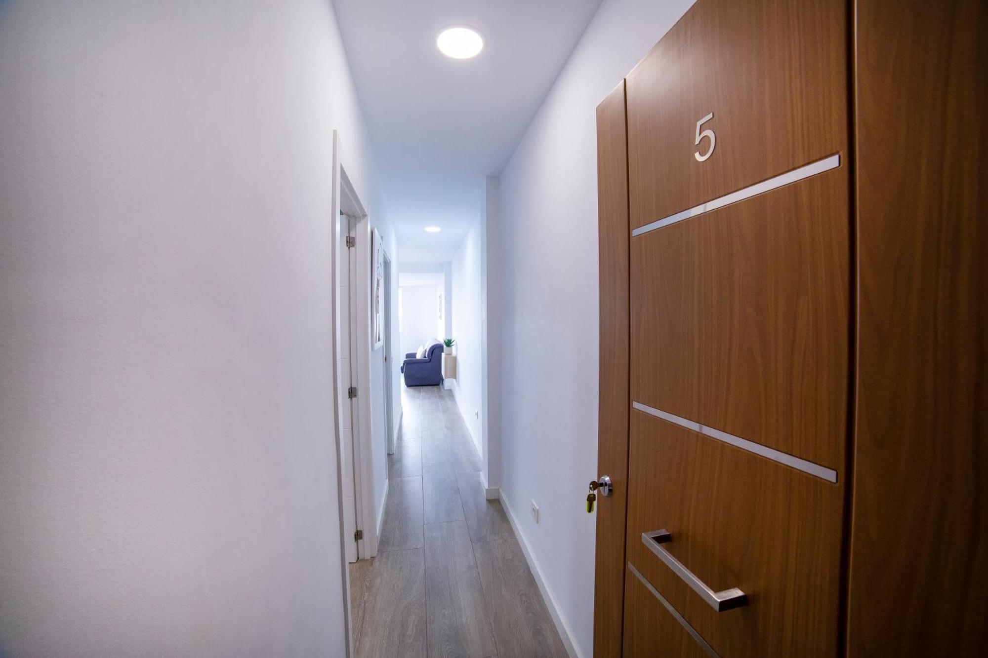 Avenida 40 Appartement Vecindario  Buitenkant foto